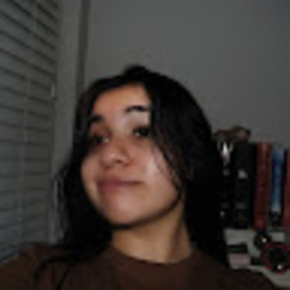 Meet your Posher, Gina - Picture 1 of 1